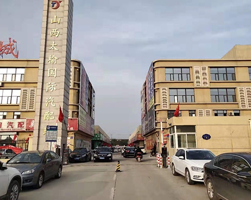山西太榆國際汽配城車牌識(shí)別系統(tǒng)，三進(jìn)三出