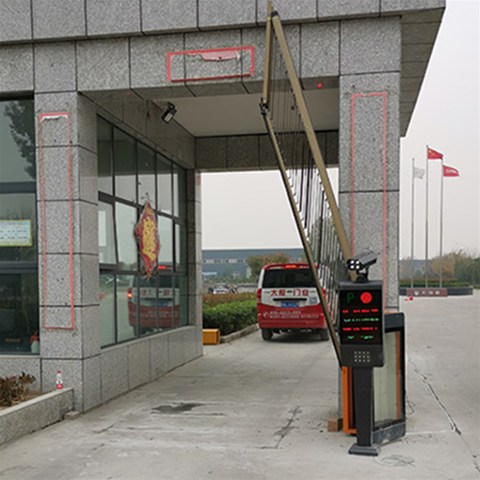 能展示廣告的道閘有哪些優(yōu)勢？