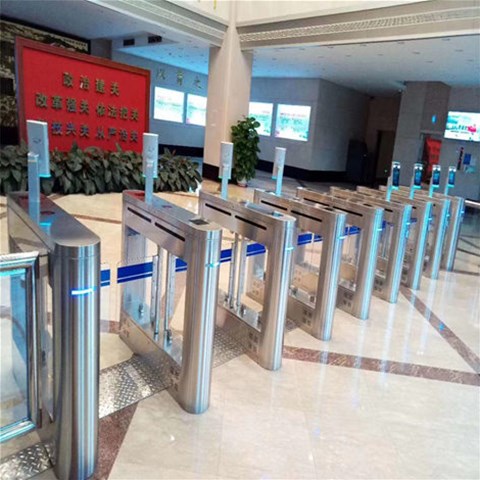 山西通道閘廠家分享：如何選擇合適的三錕閘閘機(jī)？